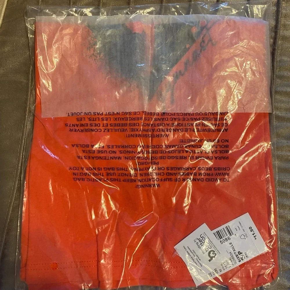 NEW - The Children’s Place Girls Gymnast Graphic Tee - Light Siam Small (5/6)
